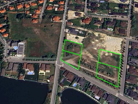 ділянка за адресою Золочівська