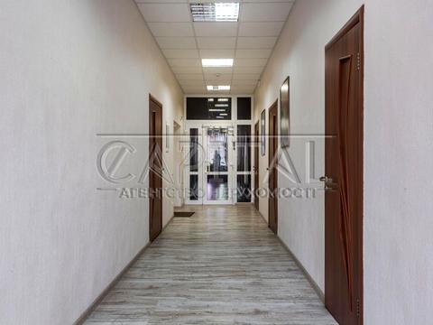 комерційна за адресою Дегтярівська вул., 45