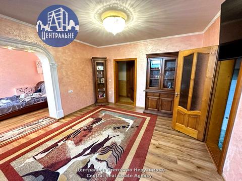 комерційна за адресою Центральна, 56