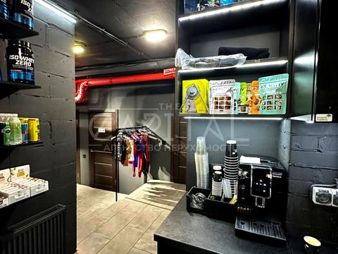 комерційна за адресою Київ, Звіринецька вул., 47