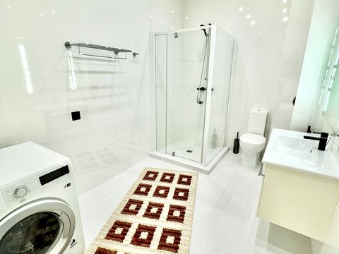 квартира за адресою Дніпровська набережна вул., 14-Б