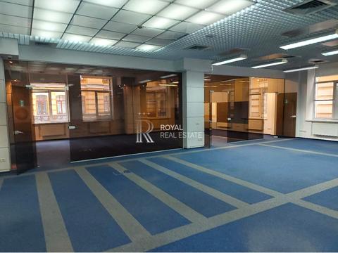 комерційна за адресою Бульварно-Кудрявська вул. (Воровського), 24