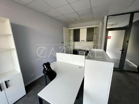 комерційна за адресою Митрополита Василя Липківського вул. (Урицького), 14