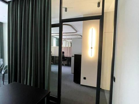 комерційна за адресою Антоновича вул. (Горького), 44