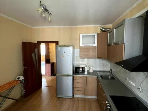 квартира за адресою Анни Ахматової вул., 35-А