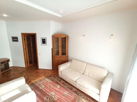 квартира за адресою Грушевського вул., 9