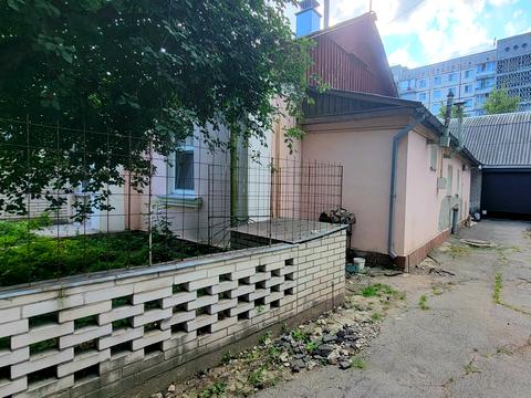 будинок за адресою Довженка вул.
