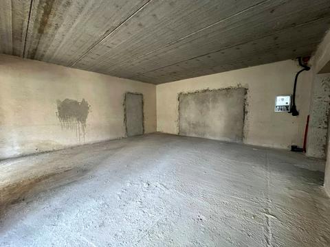коммерческая по адресу Высочана ул., 18