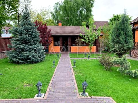 будинок за адресою Богатирська вул., 1