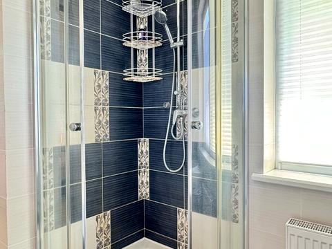 будинок за адресою Богатирська вул., 30б