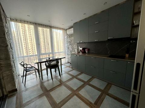 квартира по адресу Небесной Сотни просп. (Маршала Жукова), 111