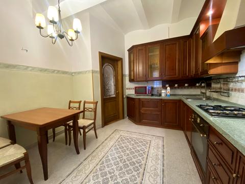 квартира за адресою Заньковецької вул., 5/2