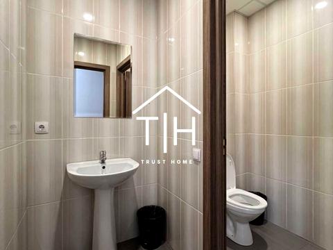 комерційна за адресою Костянтинівська вул., 75
