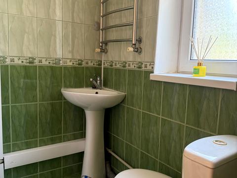 комерційна за адресою Монастирська вул. (Володарського), 43