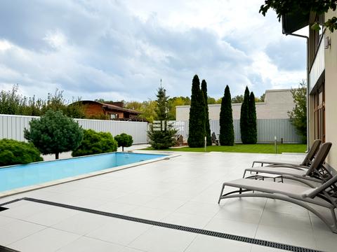 будинок за адресою Миру