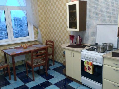 квартира по адресу Александра Мишуги ул., 2