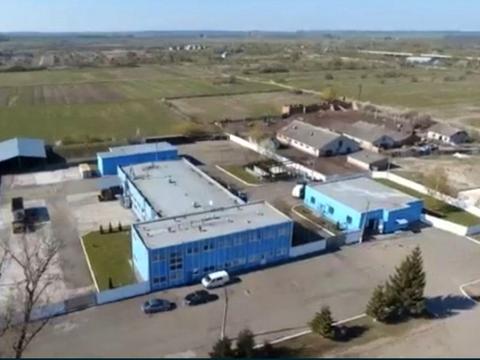 комерційна за адресою Промислова, 1