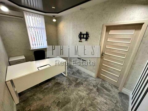 коммерческая по адресу Евгения Коновальца ул. (Щорса), 32-Б