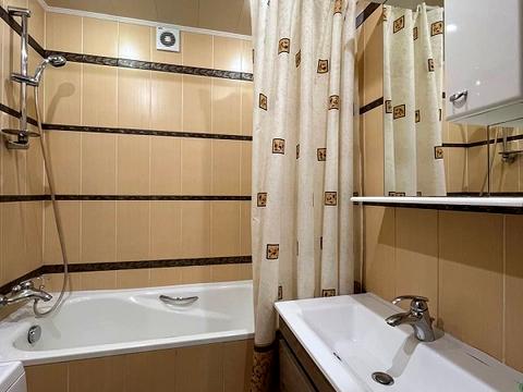 квартира за адресою Незалежності бульв. (50 років Жовтня), 14-Г
