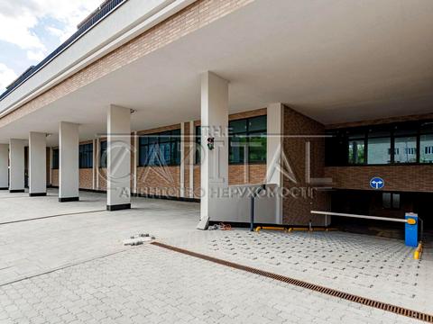 комерційна за адресою Васильківська вул., 37
