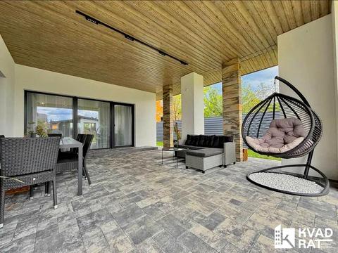 будинок за адресою Польова