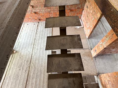 будинок за адресою Олександра Довженка вул.