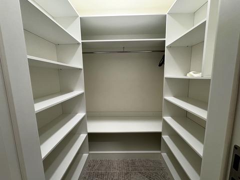 квартира за адресою Київ, Кахи Бендукідзе вул., 2