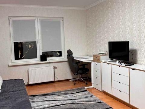 квартира за адресою Софії Русової вул., 9