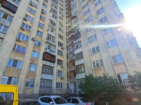 комерційна за адресою Глушко, 13