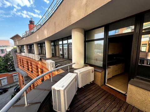 коммерческая по адресу Леси Украинки бульв., 23