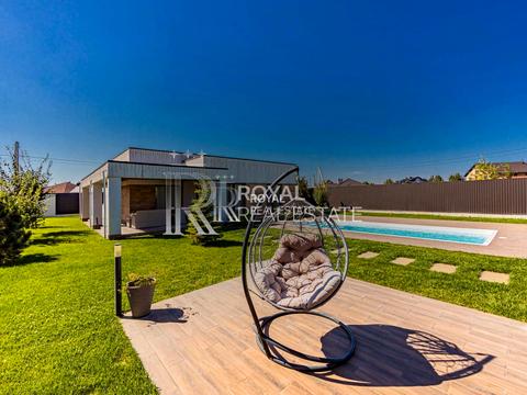 дом по адресу Горіхова, 1