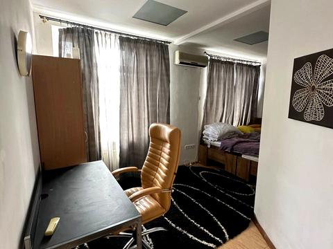 квартира за адресою Польова, 7