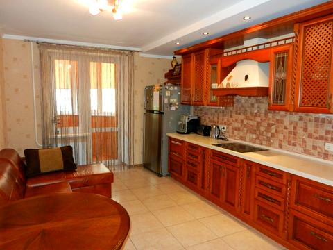 квартира за адресою Миколи Голего вул. (Лебедєва-Кумача), 5