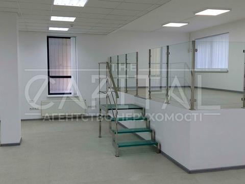 комерційна за адресою Голосіївська вул., 1