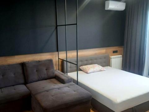 квартира по адресу Анны Ахматовой ул., 4