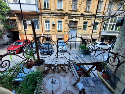 коммерческая по адресу Саксаганского ул., 44