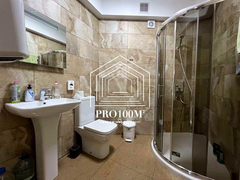 комерційна за адресою Старонаводницька вул., 3б
