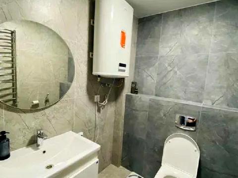 квартира за адресою Залізнична вул., 10