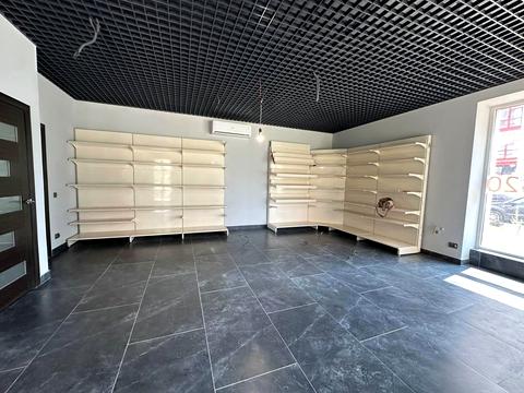 комерційна за адресою Бастіонна вул., 1