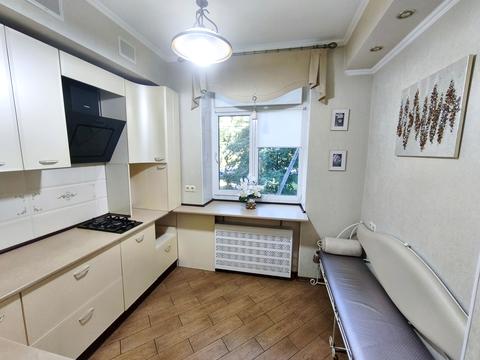 квартира за адресою Кам'янецька вул., 118