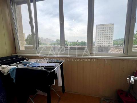квартира за адресою Голосіївський просп. (40-річчя Жовтня), 68