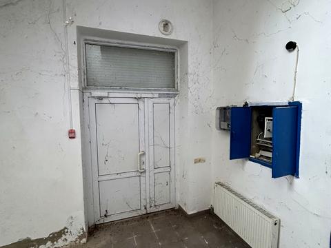 коммерческая по адресу Центральна ул., 8