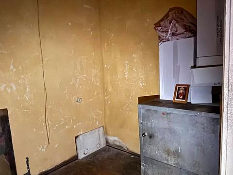 комерційна за адресою Базарна вул., 20