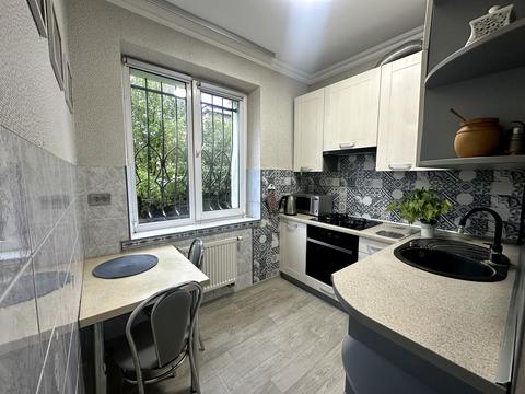квартира за адресою Спокійна вул., 26