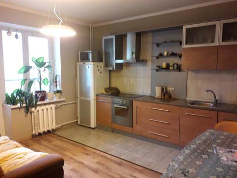 квартира за адресою Академіка Булаховського вул., 5-Б