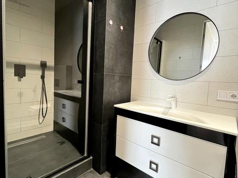 квартира за адресою Андрія Верхогляда вул. (Михайла Драгомирова), 14-А