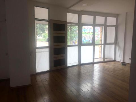 комерційна за адресою Гагарина, 10 а