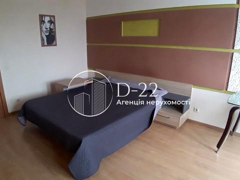 квартира за адресою Ревуцького вул., 7-В