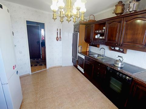 квартира за адресою Дмитра Чижевського вул. (Петра Чаадаєва), 2-Б