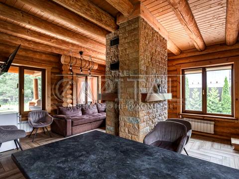 будинок за адресою Боброва